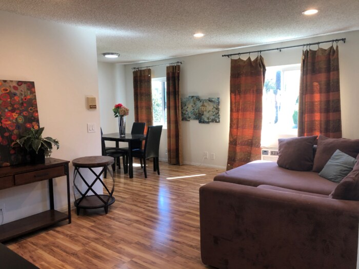 11905 Avon Way-Unit -101 in Los Angeles, CA - Foto de edificio