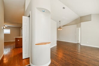 4803 Jeanette Ct in St. Cloud, FL - Foto de edificio - Building Photo