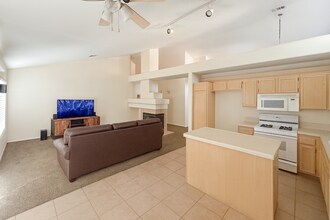 39518 Chalfont Ln in Palmdale, CA - Building Photo - Building Photo