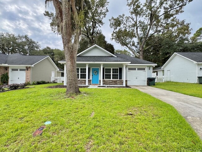 112 William H Wilson Ave in Hinesville, GA - Building Photo - Building Photo