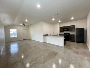 2324 Duntov Dr-Unit -Unit B in Temple, TX - Building Photo - Building Photo