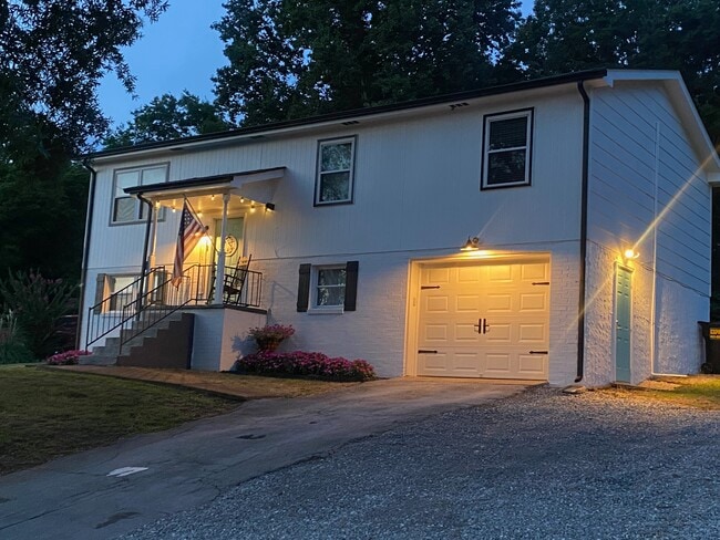 8634 Camp Columbus Rd in Hixson, TN - Building Photo - Building Photo