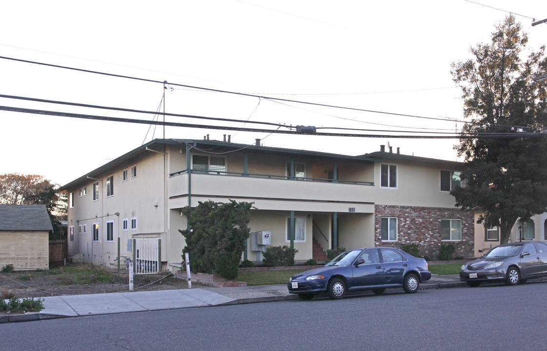 1565 Main St in Santa Clara, CA - Building Photo