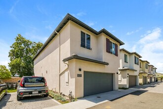 8255 Sophie Ct in Northridge, CA - Building Photo - Building Photo