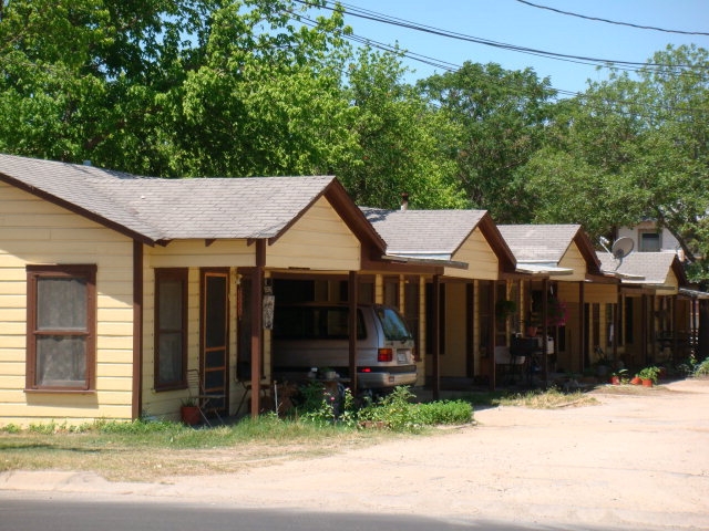 1709-1717 Water St in Kerrville, TX - Foto de edificio