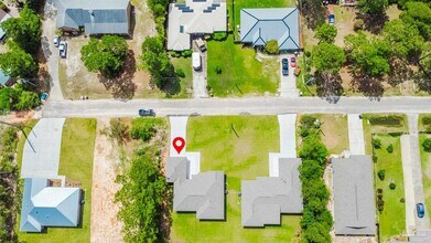 9276 Sunset Dr in Navarre, FL - Building Photo - Building Photo