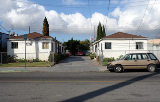 10529 S Inglewood Ave Apartments