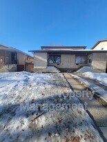 12212-12277 77 St NW in Edmonton, AB - Building Photo