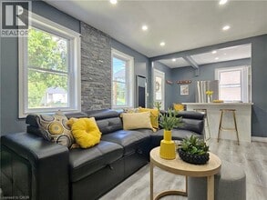 45 St Clair Ave in Kitchener, ON - Building Photo - Building Photo