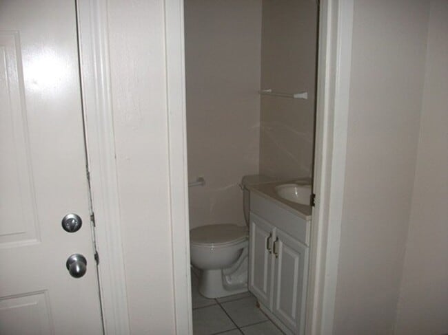 4000 Scruggs Dr in North Richland Hills, TX - Foto de edificio - Building Photo