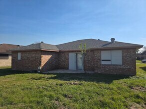 7218 Oriole St in Texas City, TX - Building Photo - Building Photo
