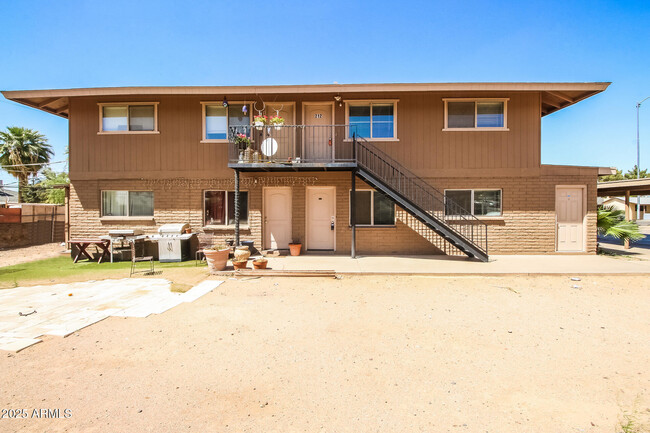 property at 208 S Doran