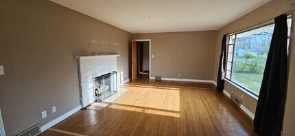 814 S Eastside Dr in Bloomington, IN - Building Photo - Building Photo