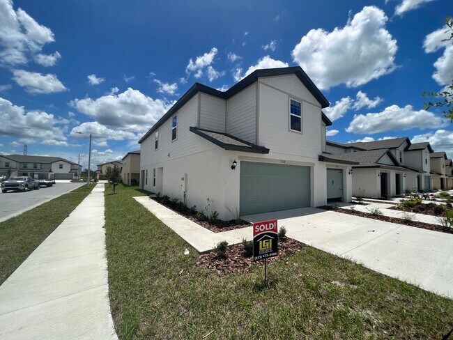 5310 Companion Ln in Tampa, FL - Building Photo - Building Photo