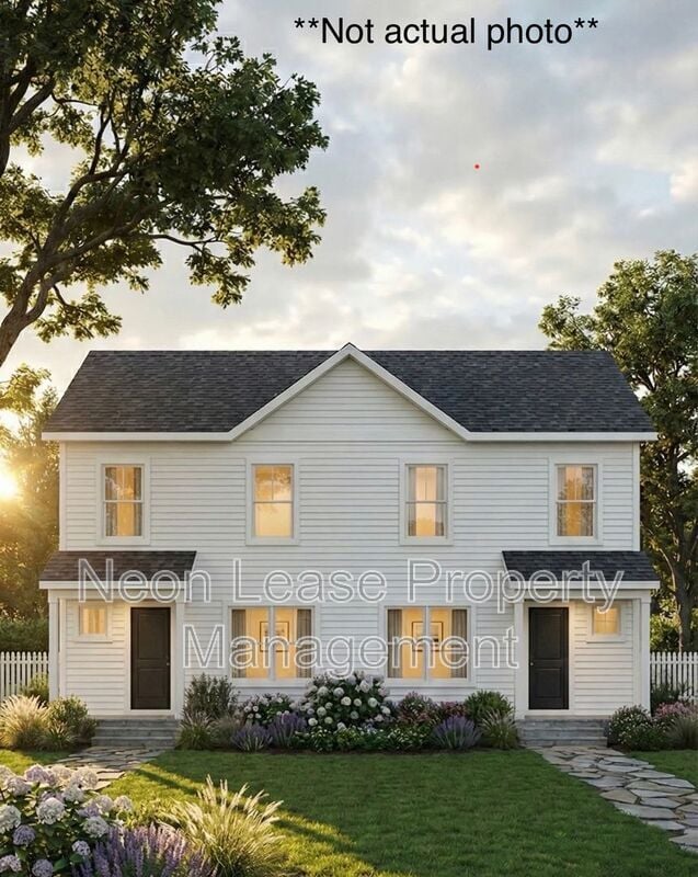 property at 402 N Walnut St