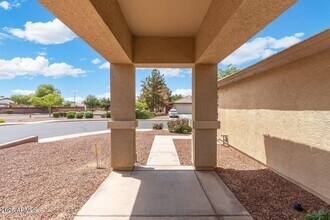 10833 W Elm Ln in Avondale, AZ - Foto de edificio - Building Photo