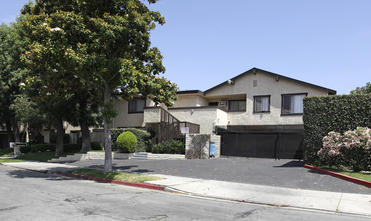 918 Apartments in Anaheim, CA - Foto de edificio