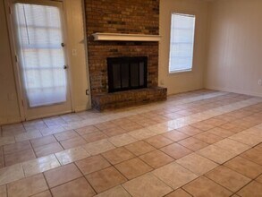 1456 Glouchester Dr in Jackson, MS - Building Photo - Building Photo