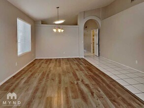 1045 W Todd Dr in Tempe, AZ - Building Photo - Building Photo