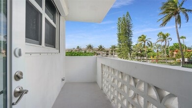 4250 Galt Ocean Dr, Unit 1A in Fort Lauderdale, FL - Building Photo - Building Photo