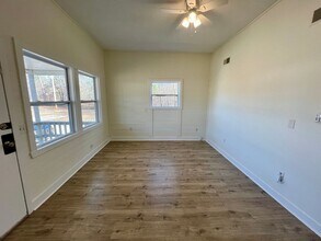 653 Old Wire Rd in West Columbia, SC - Building Photo - Building Photo