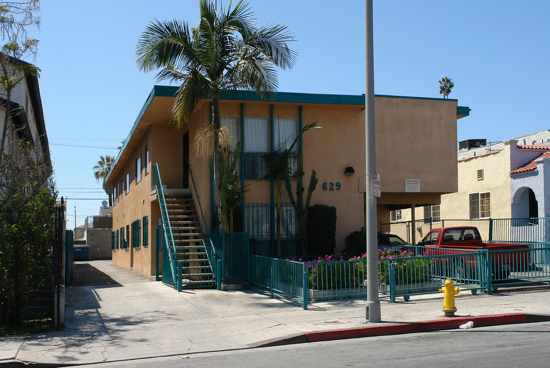 629 N Harvard Blvd in Los Angeles, CA - Building Photo