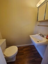 2307 Echo Valley Dr in Stow, OH - Foto de edificio - Building Photo