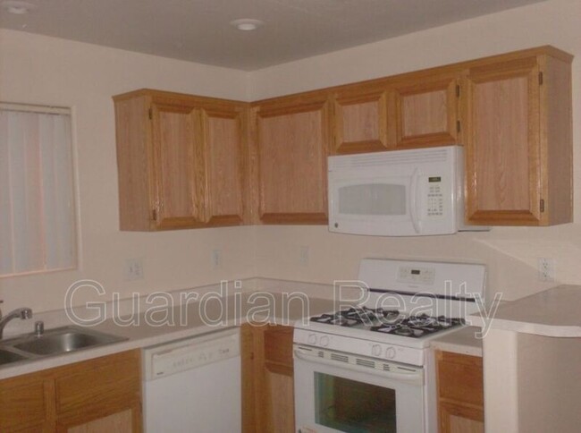 4128 Rocky Beach Dr in Las Vegas, NV - Building Photo - Building Photo