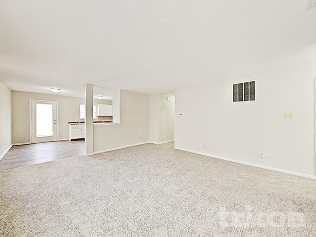 1909 Blue Pine Ln in Indianapolis, IN - Building Photo - Building Photo