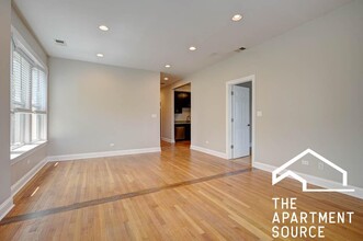 2506 W Argyle St, Unit 3 in Chicago, IL - Building Photo - Building Photo
