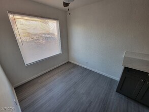 2771 S Mountain Vista St in Las Vegas, NV - Building Photo - Building Photo