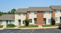 Willow View Townhouses in Staunton, VA - Foto de edificio - Building Photo