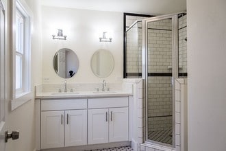 1719 W 39th St in Los Angeles, CA - Building Photo - Building Photo