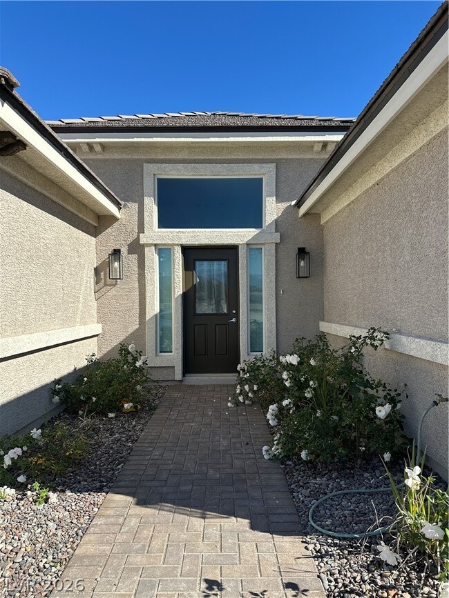 2570 Apricot Ln in Las Vegas, NV - Building Photo - Building Photo