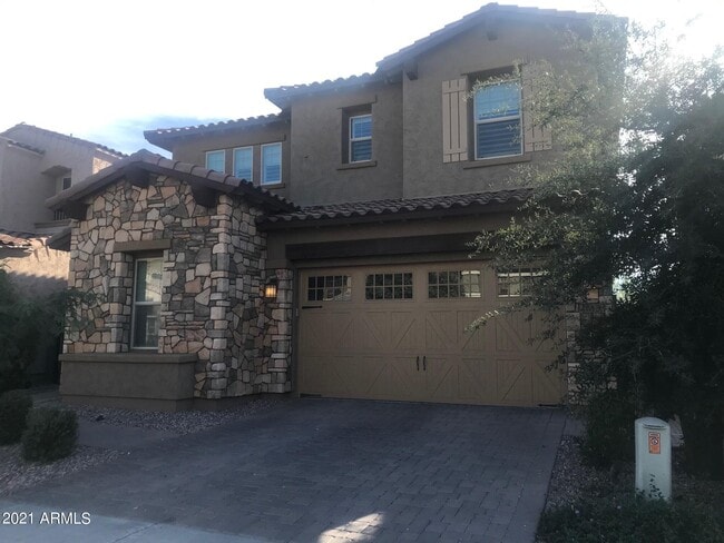 property at 4615 E Casitas Del Rio Dr