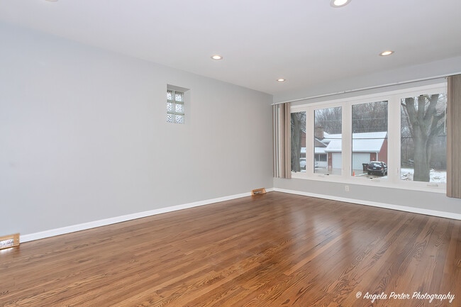 40 Pine Tree Row in Lake Zurich, IL - Building Photo - Building Photo