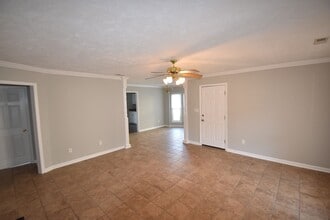 322 Porterfield Ct in Fayetteville, NC - Building Photo - Building Photo