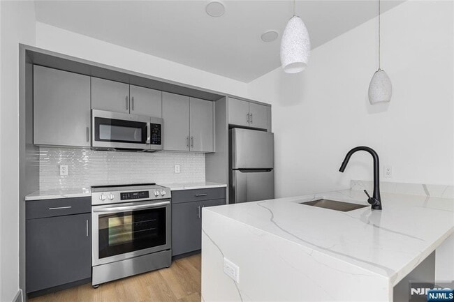 property at 1435 10th St