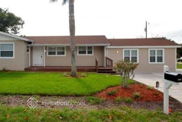 property at 702 7th St N