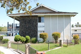 2309 Gramercy Ave in Anaheim, CA - Building Photo