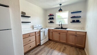 1710 9th St in Lubbock, TX - Building Photo