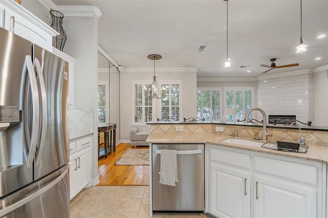 935 Liberty St in Dallas, TX - Building Photo