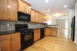 843 Commonwealth Ave SE in Atlanta, GA - Building Photo - Building Photo