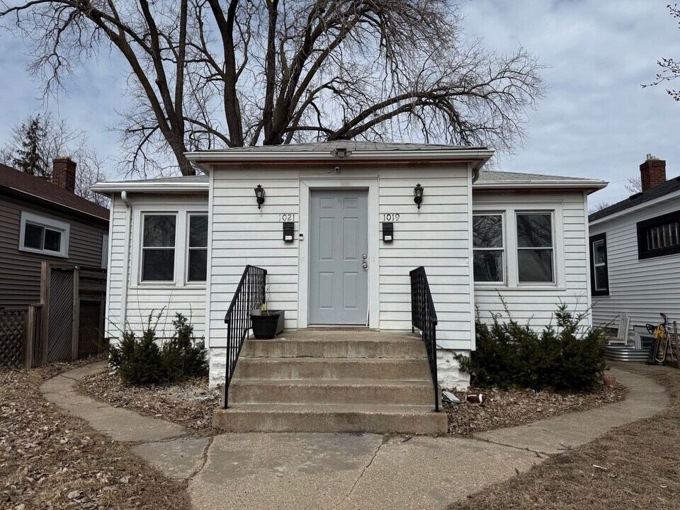 1019 Central Ave W-Unit -#1 in St. Paul, MN - Building Photo