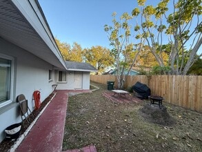 915 Lake Palms Dr, Unit 915 in Largo, FL - Building Photo - Building Photo