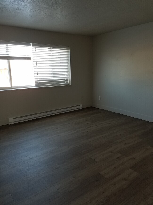 416 E Hugus St photo'