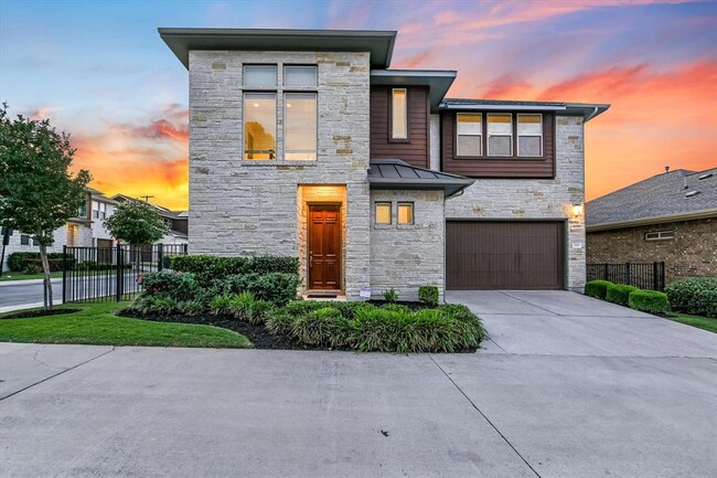 property at 301 Jeffrey David Ln W