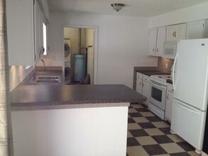 4012 Woodward Drive in Charleston, WV - Building Photo - Building Photo