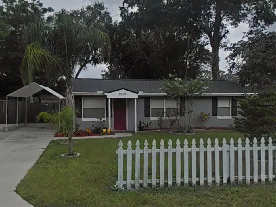 1610 Williams Ave in Eustis, FL - Building Photo