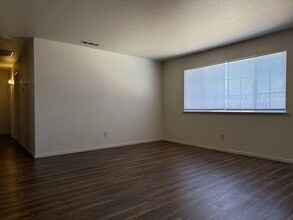 3257 Cheyenne Dr in Merced, CA - Building Photo - Building Photo